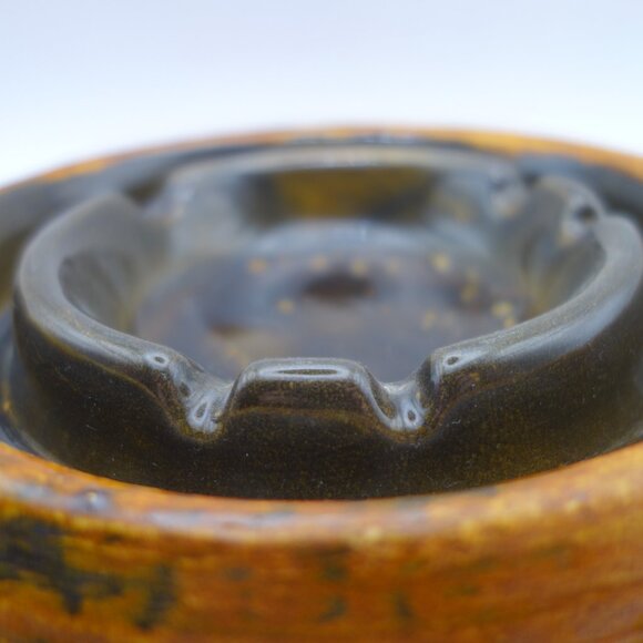 Brown Ceramic Ash Tray with inner ash tray design - Picture 5 of 16